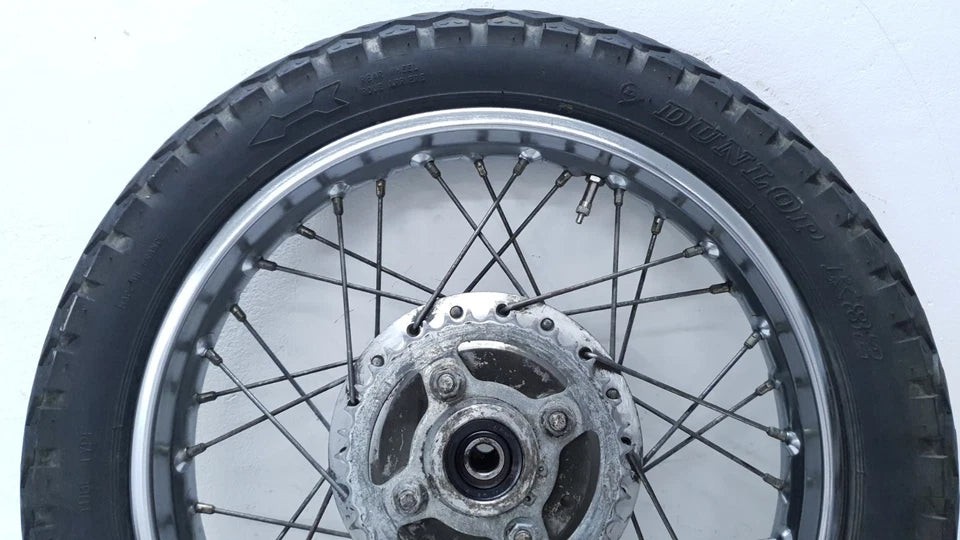 Roue arrière Honda CM 125 T 1980 Réf : 42701-402-003