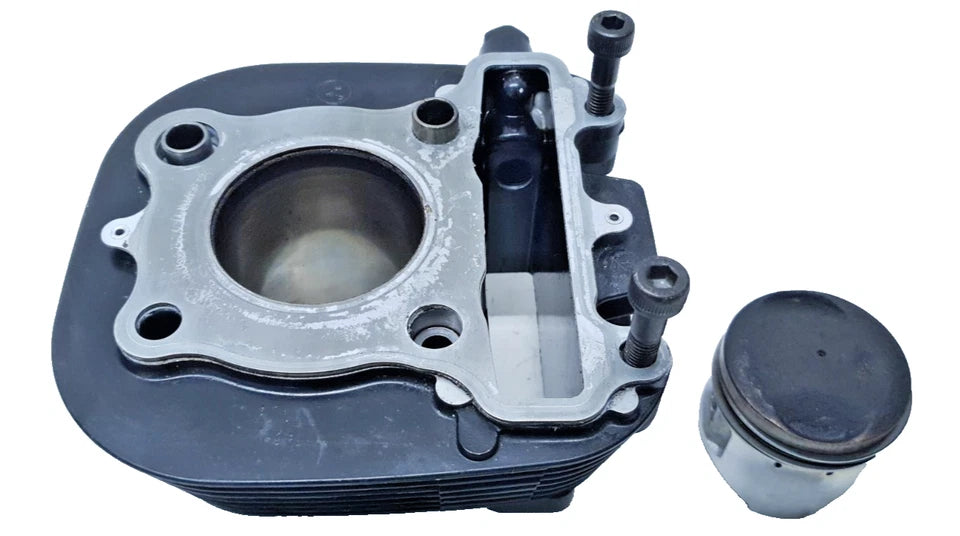 Cylindre et piston 57mm Yamaha SR 125 1993 Réf : 25A113100100