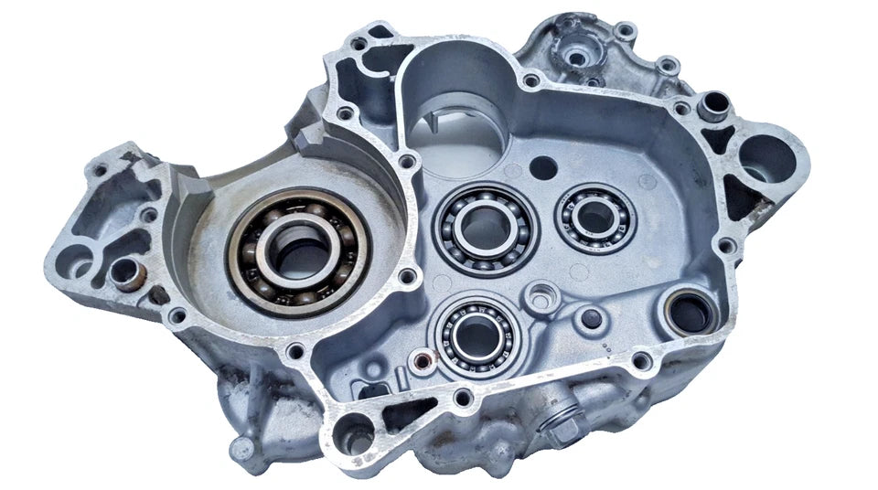 Carters moteur centraux Kawasaki KMX 125 1988 Réf : 140021487