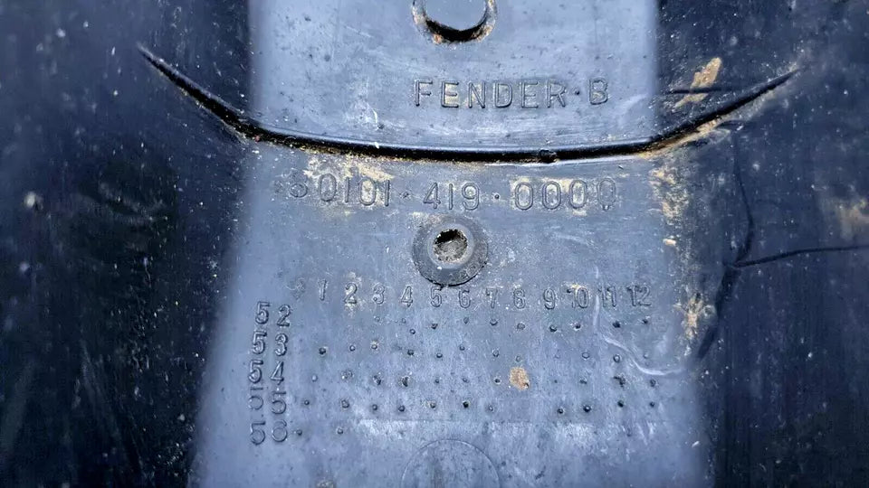 Garde boue arrière noir Honda CM 125 T 1981 Réf : 80101-419-000