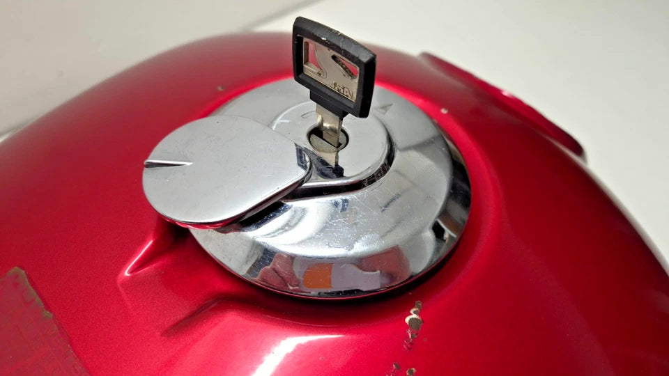 Réservoir d'essence Honda CM 125 Custom 1995 Réf : 17520-KC2-680ZC