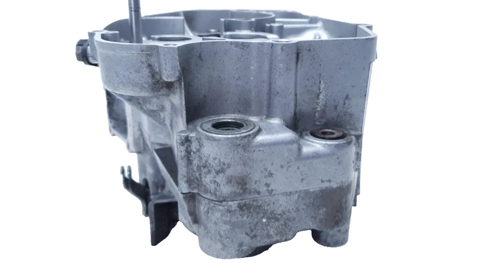 Carters moteur centraux Yamaha DT125R 1997 n°2 Réf : 3BN151110400