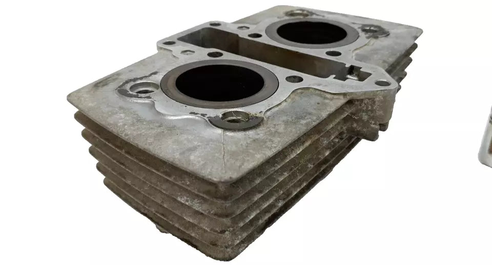 Cylindre & pistons 44mm Honda CB125T 1978 Réf : 12100-399-000