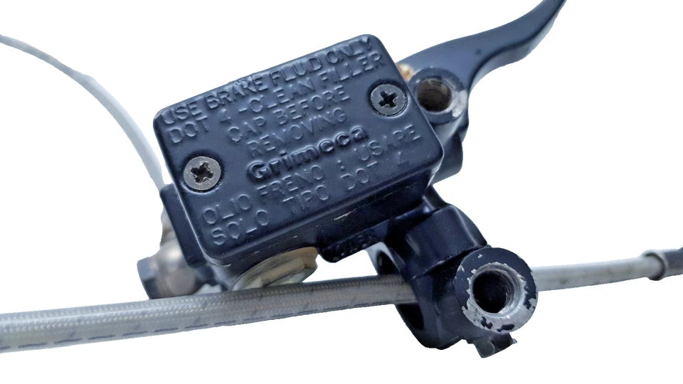 Maître cylindre de frein avant Honda CLR 125 CityFly 2001 Réf : 45500-KAK-900