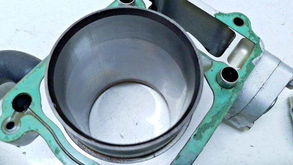 Cylindre & piston Honda CBR 125 2007 Réf : 12100-KPP-860
