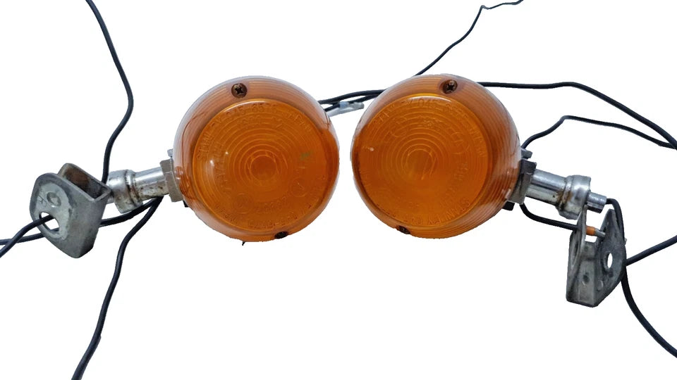 Clignotants arrière Honda CM 125 T 1980 Réf : 33650-424-720