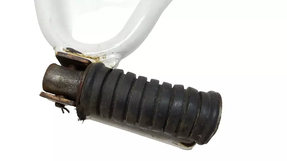Cales pieds arrière Yamaha DT125LC 1987 n°2 Réf : 34Y-27432-00-33
