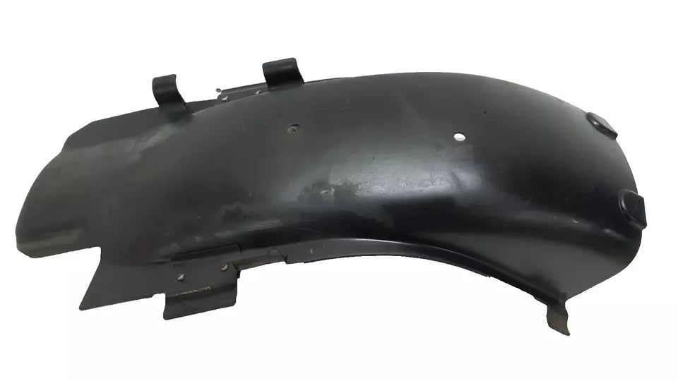 Garde boue arrière noir Suzuki GN 125 2001 Réf : 63112-05302-000