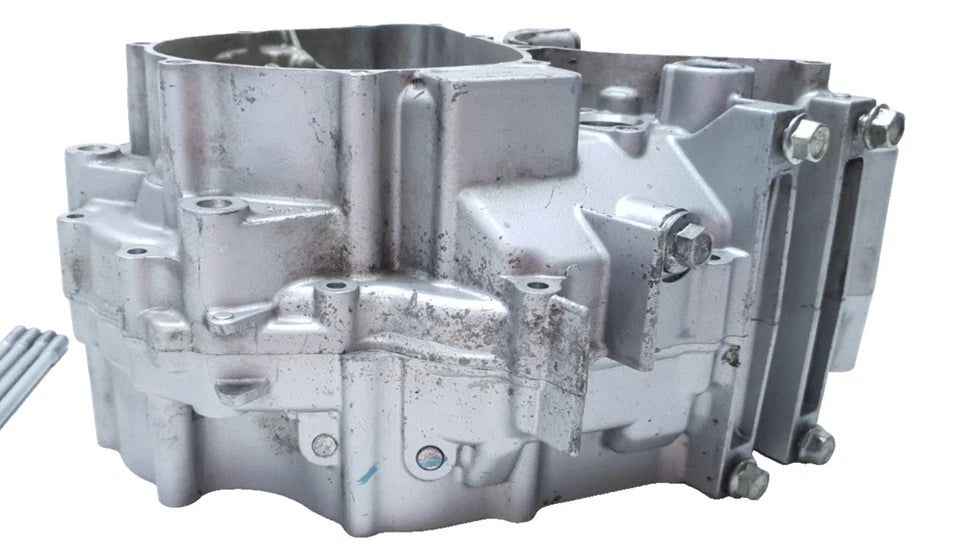 Carters moteur centraux Honda CBF 125 2010 Réf : 11100-KWF-920