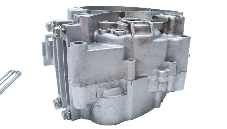 Carters moteur centraux Honda CBF 125 2010 Réf : 11100-KWF-920