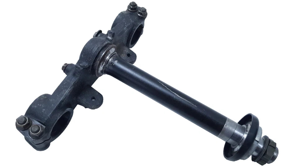 Té de fourche inférieur Kawasaki KMX 125 1988 Réf : 440371202