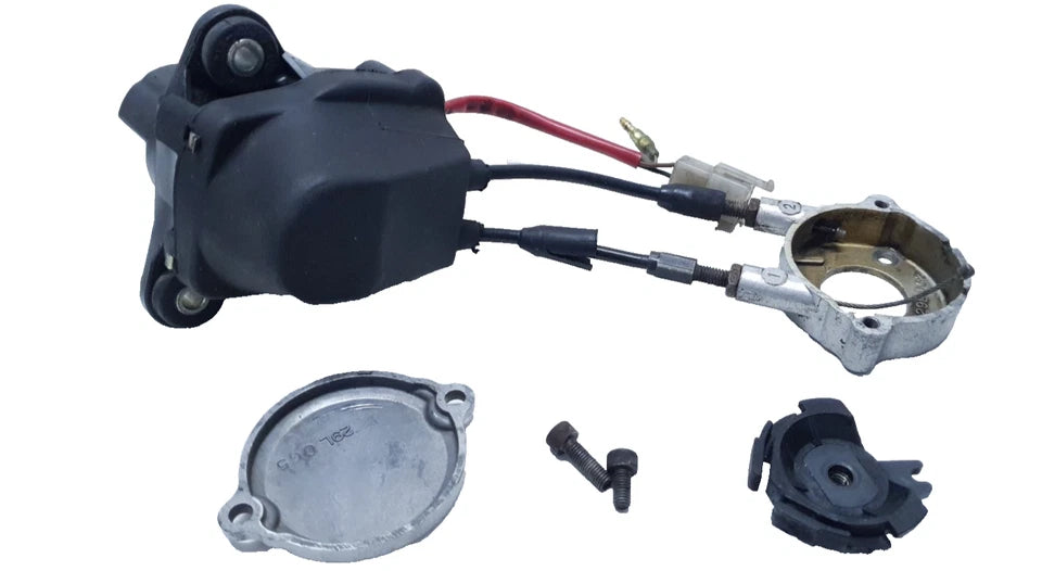 Servo-moteur Yamaha DT125R 1997 n°2 Réf : 3MB858200000