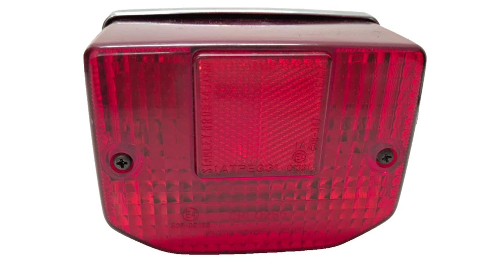 Phare arrière Honda CM 125 Custom 1995 Réf : 33701-KB4-612