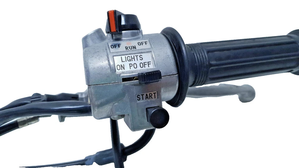 Commodo droit Yamaha SR 125 1993 Réf : 3MW839630000