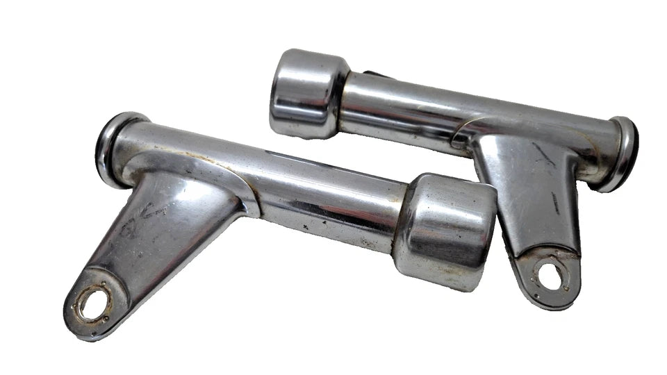 Support de phare avant Honda CM 125 Custom 1995 Réf : 51602-KB4-700