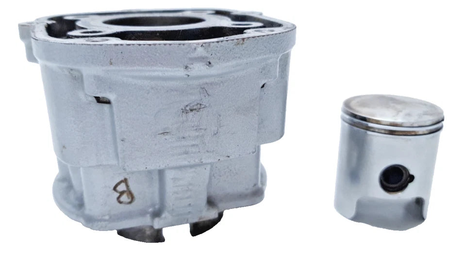 Cylindre et piston cote B 40mm Aprilia RS 50 2010 Réf : 00H02515031