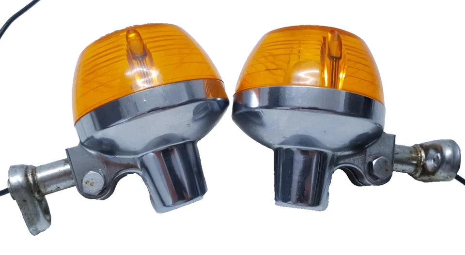 Clignotants avant Honda CM 125 T 1980 Réf : 33400-361-670
