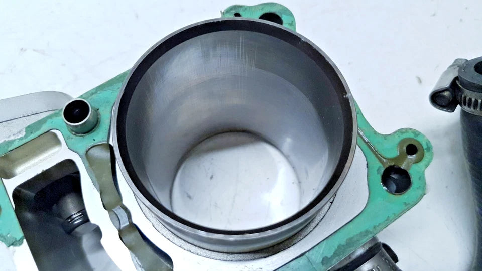 Cylindre & piston Honda CBR 125 2007 Réf : 12100-KPP-860