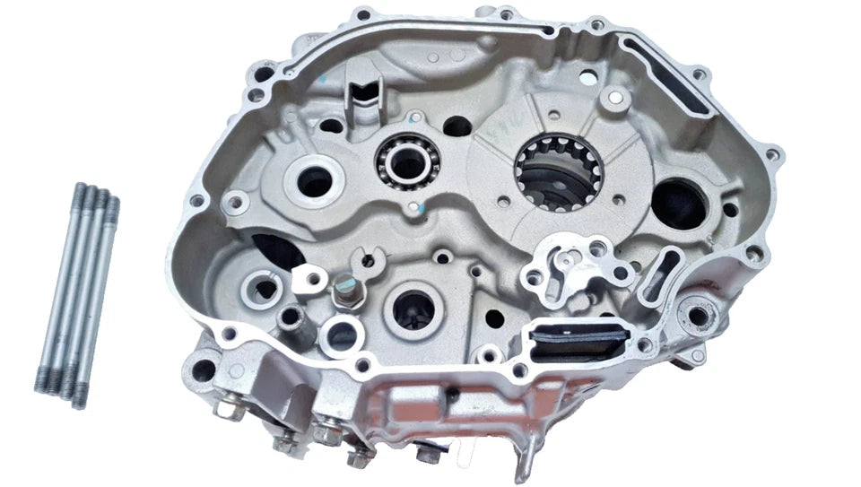 Carters moteur centraux Honda CBF 125 2010 Réf : 11100-KWF-920