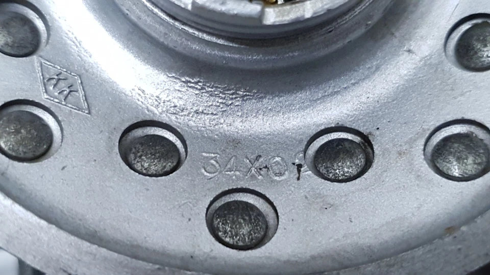 Roue avant Yamaha DT125R 1997 n°2 Réf : 944162518400