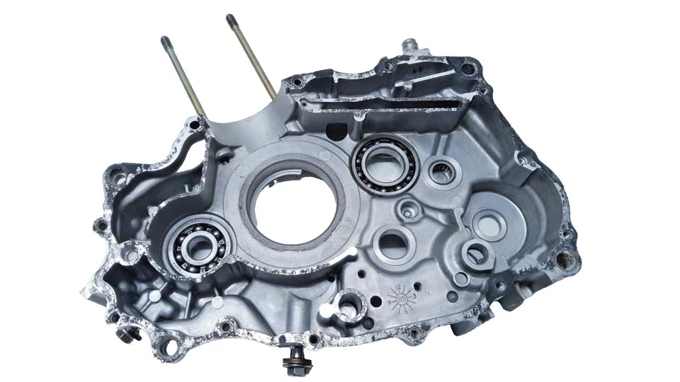 Carter moteur central droit Kymco Zing 125 1997