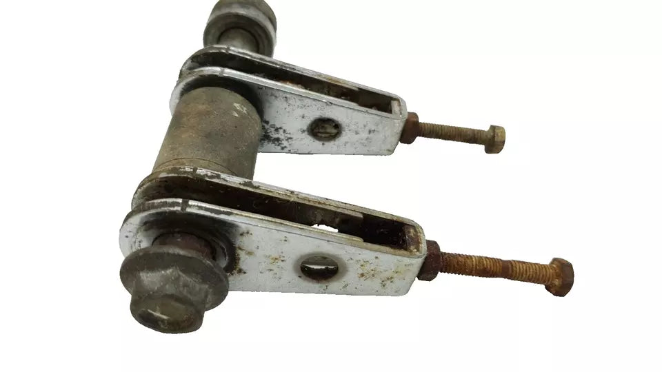 Axe de roue arrière Honda CB125T 1978 Réf : 42301-304-972