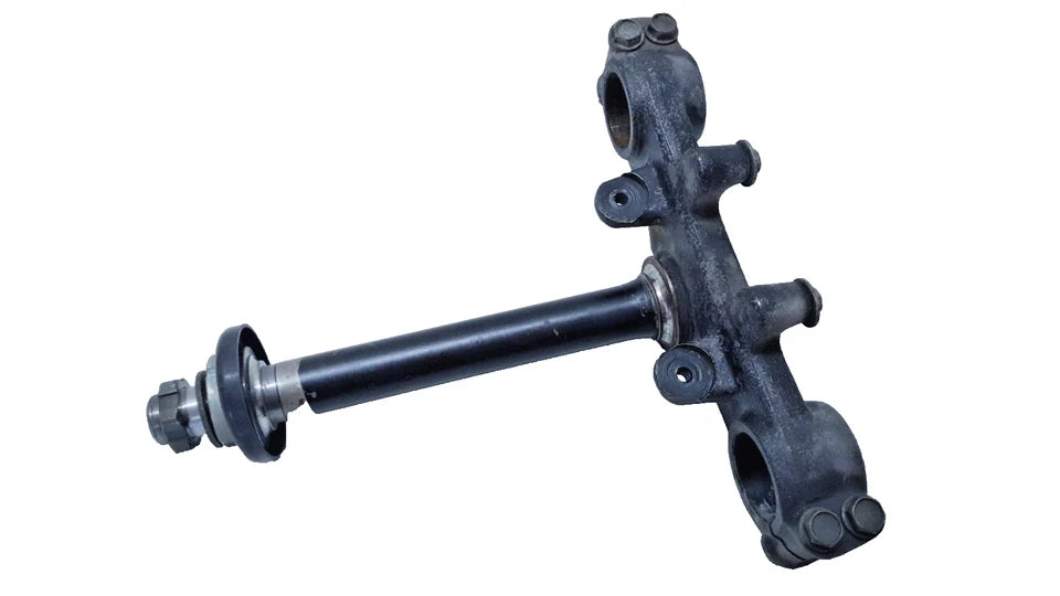 Té de fourche inférieur Kawasaki KMX 125 1988 Réf : 440371202