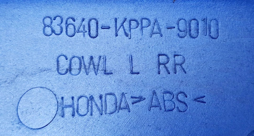 Carénage arrière gauche Honda CBR 125 2007 Réf : 83700-KTY-D30ZC