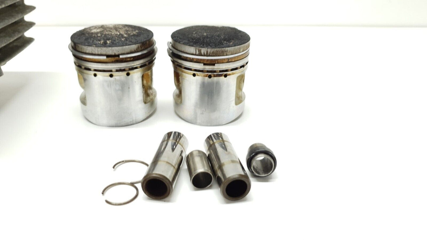 Cylindre & pistons 44mm Honda CM 125 Custom 1986 Réf : 12100-399-010 Cylinder