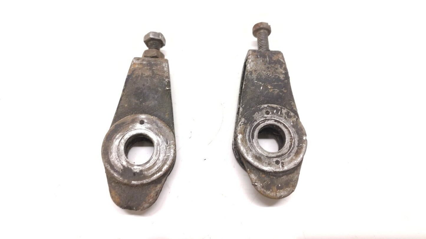 Tendeurs de chaîne Suzuki GT 80 CHAIN ADJUSTER