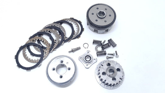 Embrayage Honda CB 125 T 1980 n°2 Réf : 22100-399-000 Clutch