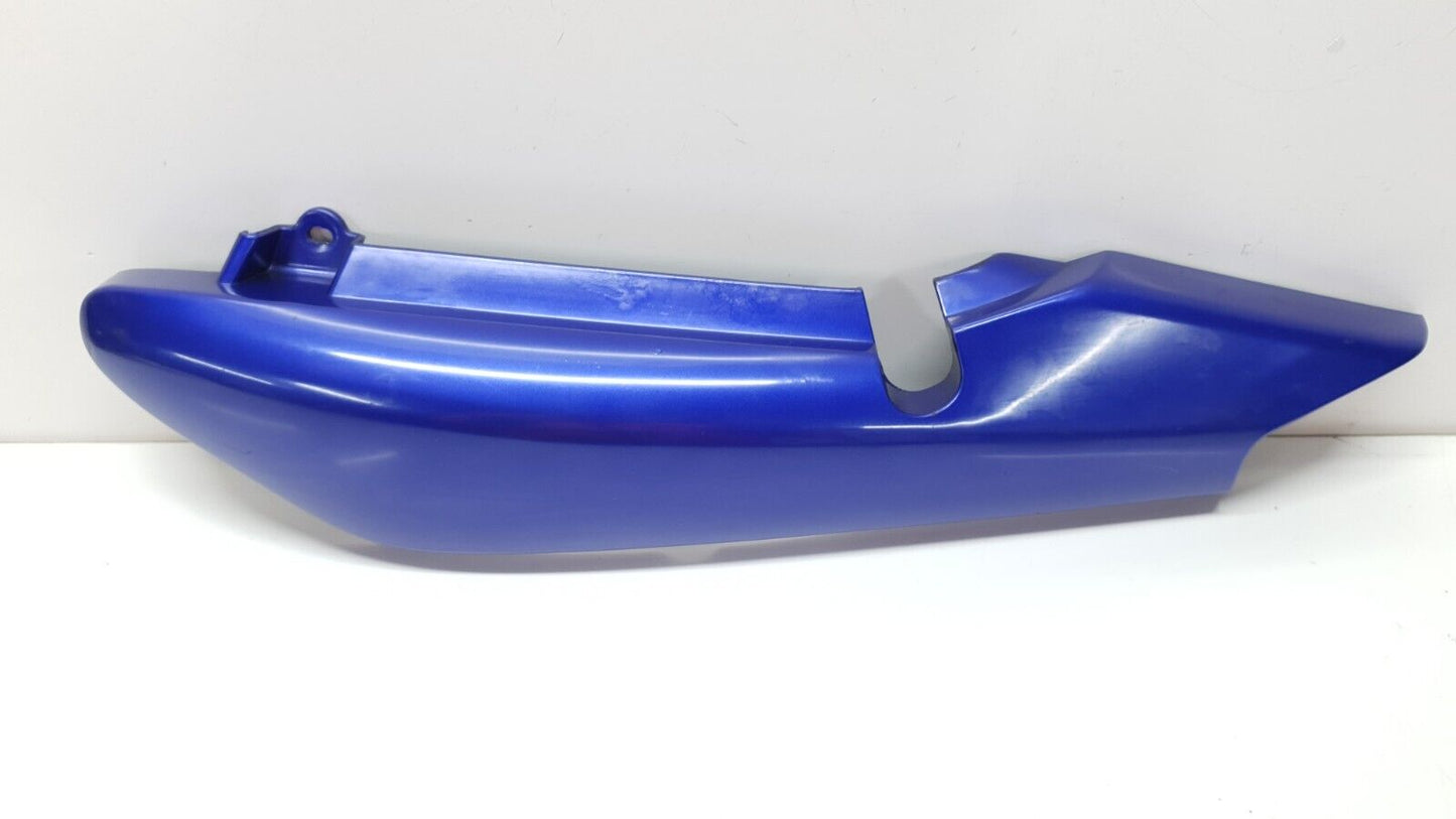 Carénage arrière gauche Yamaha YBR 125 2009 Réf 5VL-F472K-00-P1 Rear left cover