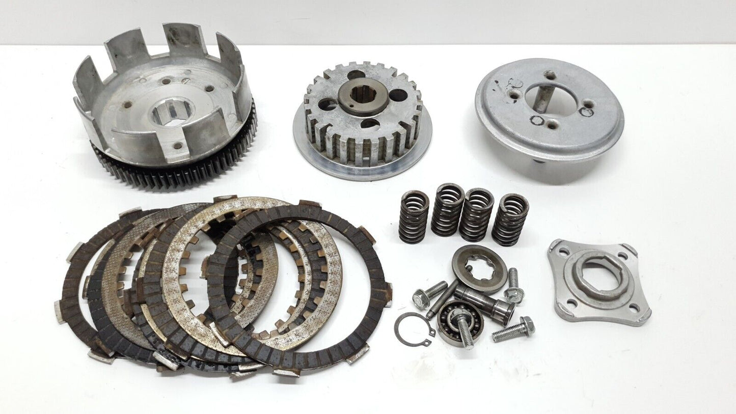 Embrayage Honda CB 125 Twin 1980 Réf : 22100-399-000 Clutch