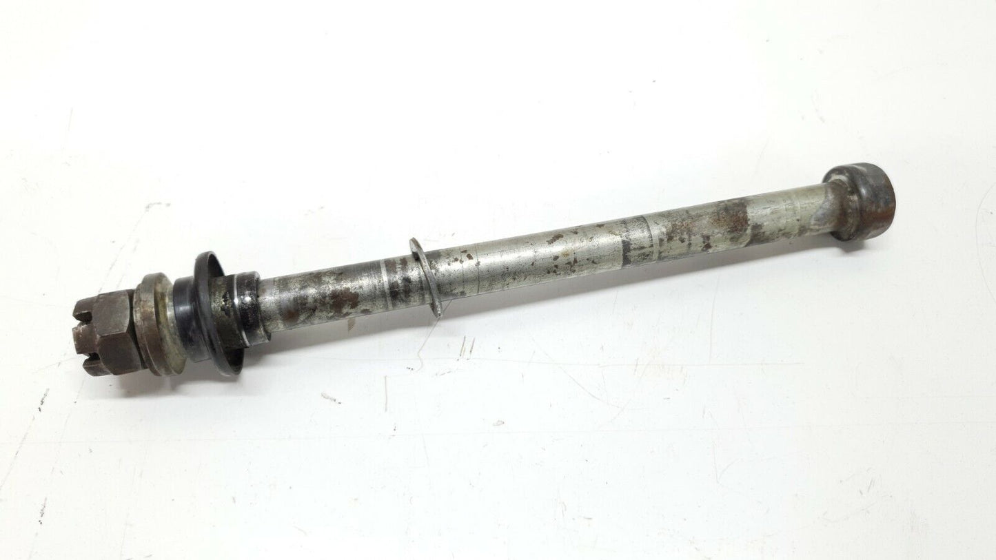 Axe de roue avant Yamaha DT125LC 1986 Réf : 34X-25181-00-00 Front wheel axle