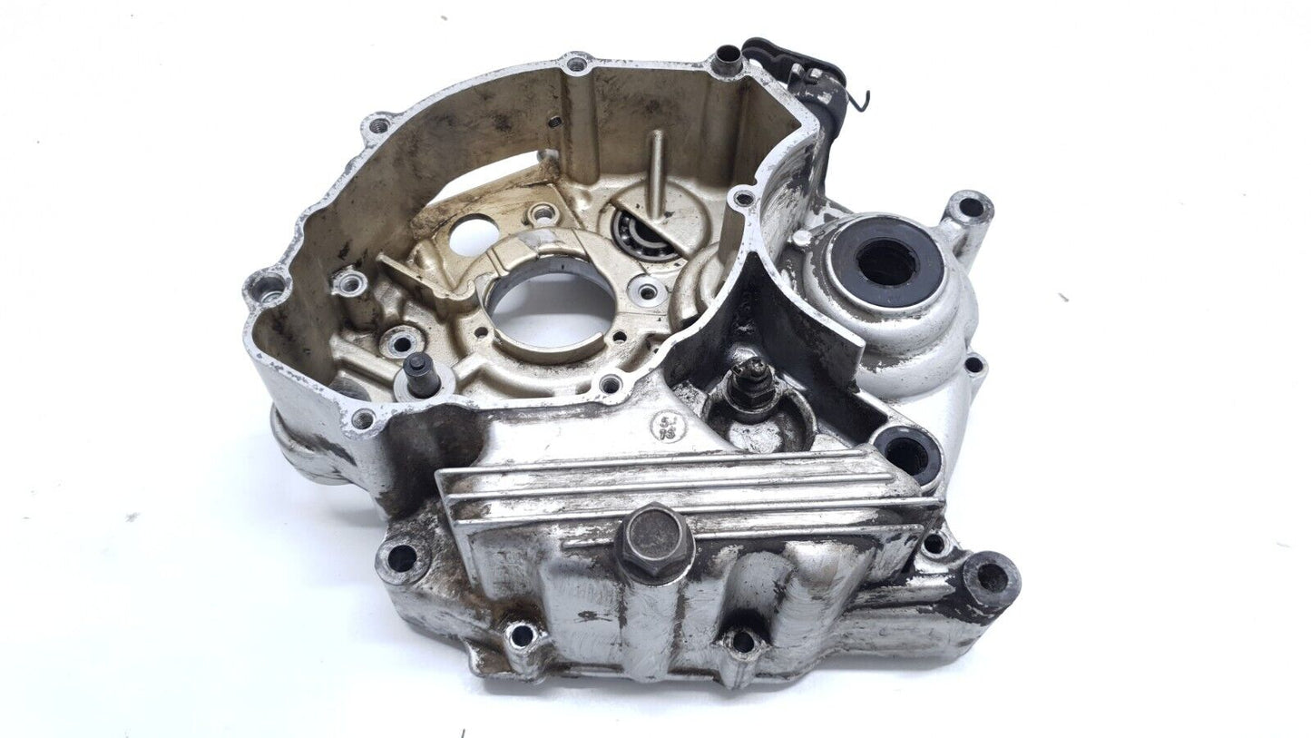 Carter moteur central gauche Yamaha YBR 125 2006 n°2 Réf  5VL-W1510-11 Crankcase