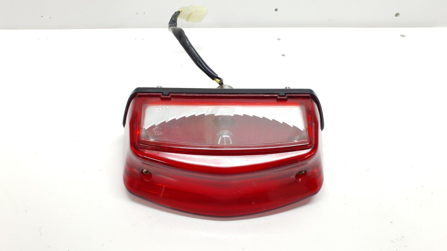 Feu arrière Yamaha YBR 125 2007 Réf : 3D9-H4700-00-00 Rear light