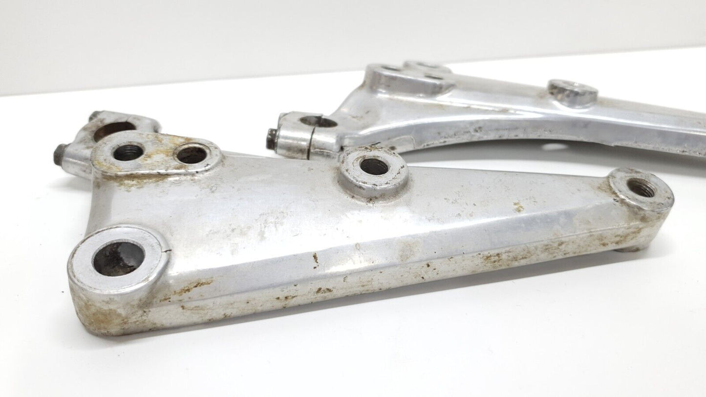 Support de reposes pieds Honda CB125T 1978 N°2 Réf : 50610-399-000 Footrest