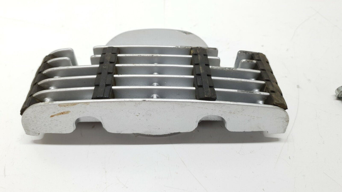 Couvercle latéral de culasse Yamaha YBR 125 2010 Réf: 5VL-E1185-10 Cylinder head