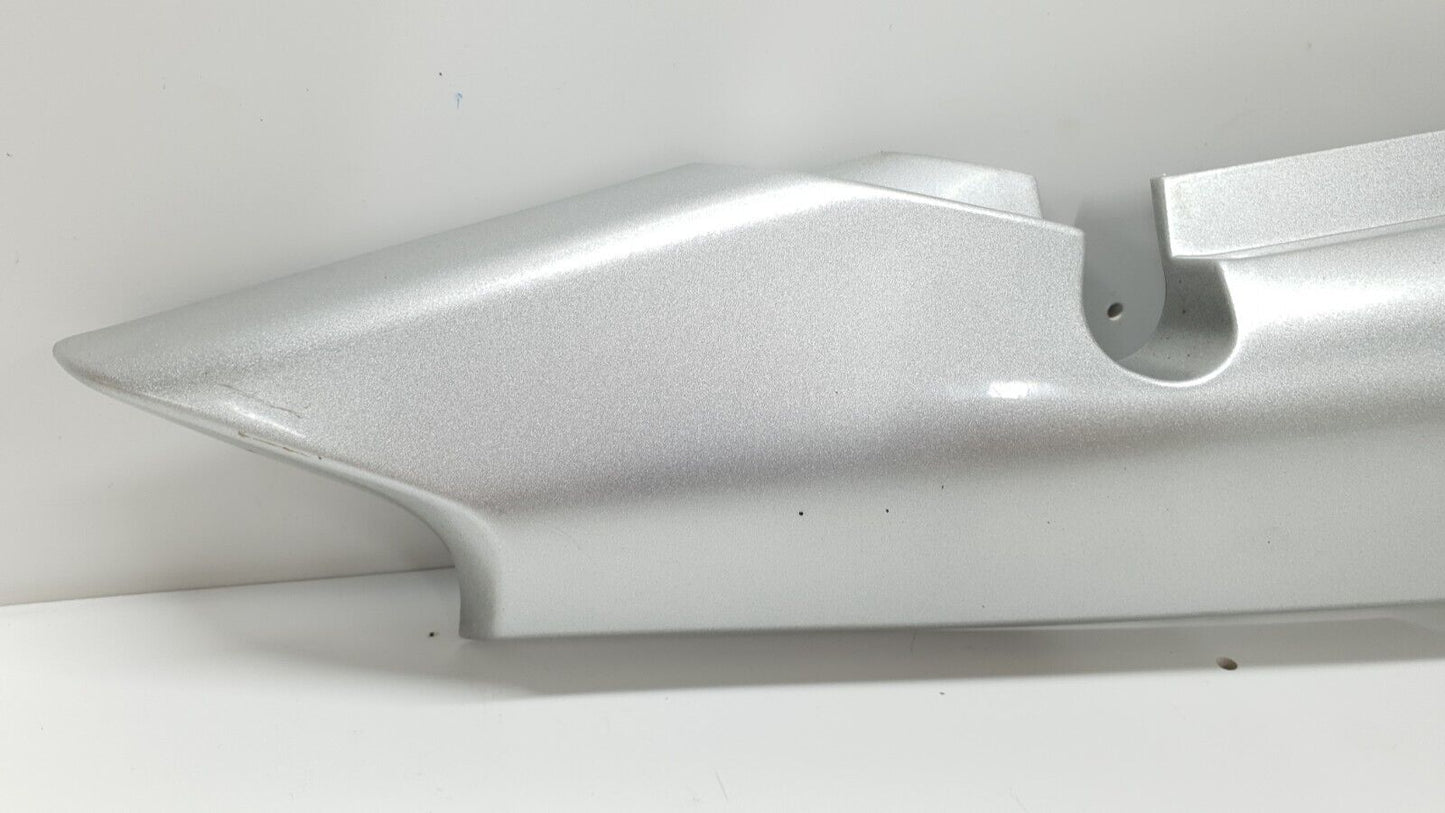 Carénage arrière droit Yamaha YBR 125 2007 Réf 5VL-F472K-00-P1 Rear right cover