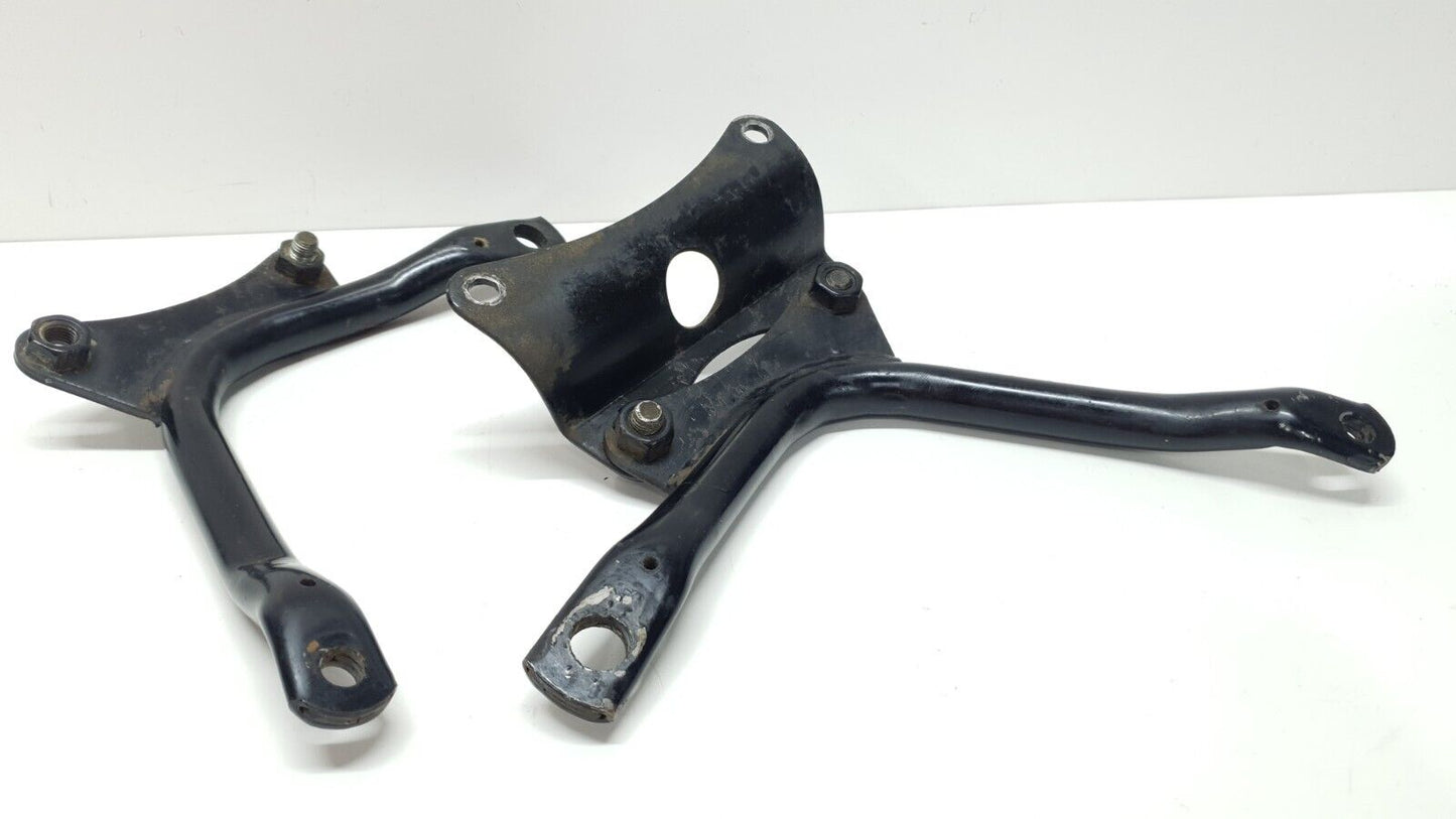 Supports reposes pieds arrière Honda CM125T 1978-1981 n°3 Réf : 50636-419-000ZA