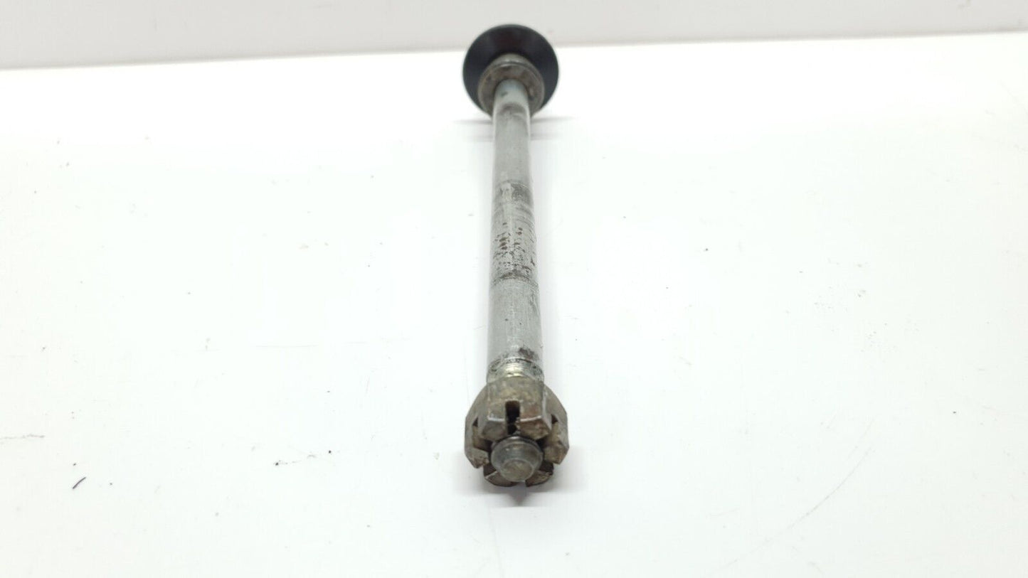 Axe de roue avant Yamaha DT125LC 1983 Front wheel axle