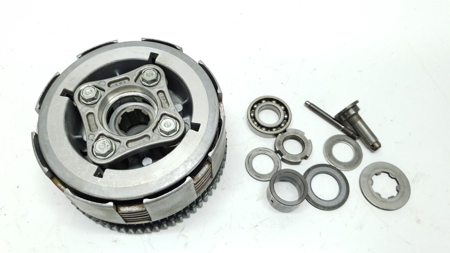 Embrayage complet Honda CM 125 Custom 1985 Réf : 22100-KB4-670 Clutch