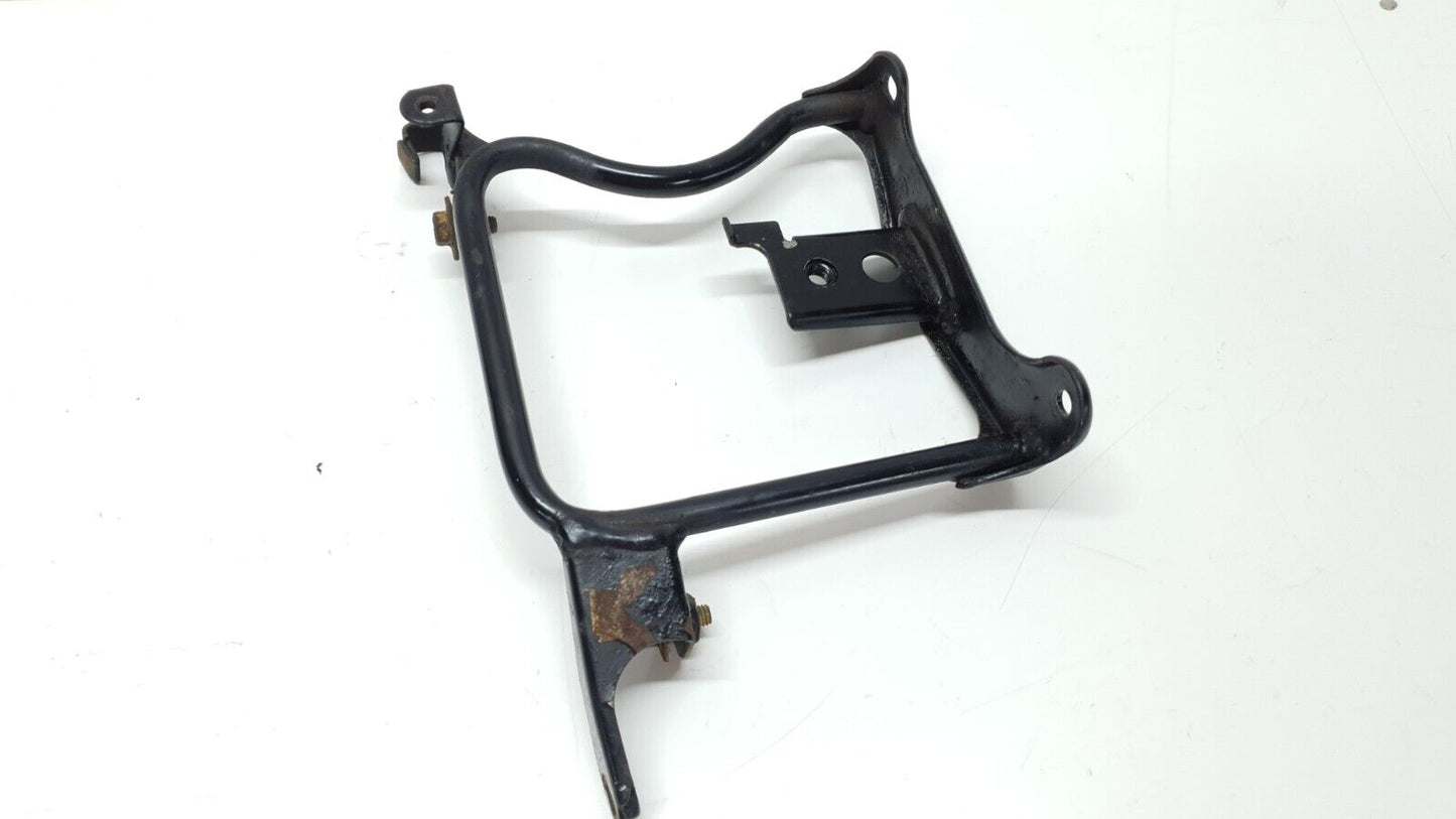 Support gauche Honda MTX-R 125 1987 n°2 Réf : 19045-KS3-900 Right bracket