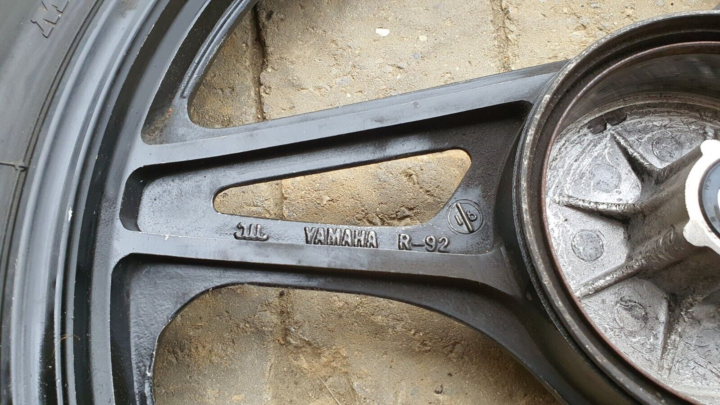 Roue arrière Yamaha YBR 125 2005 Réf : 4GU-F5338-10-33 Rear wheel