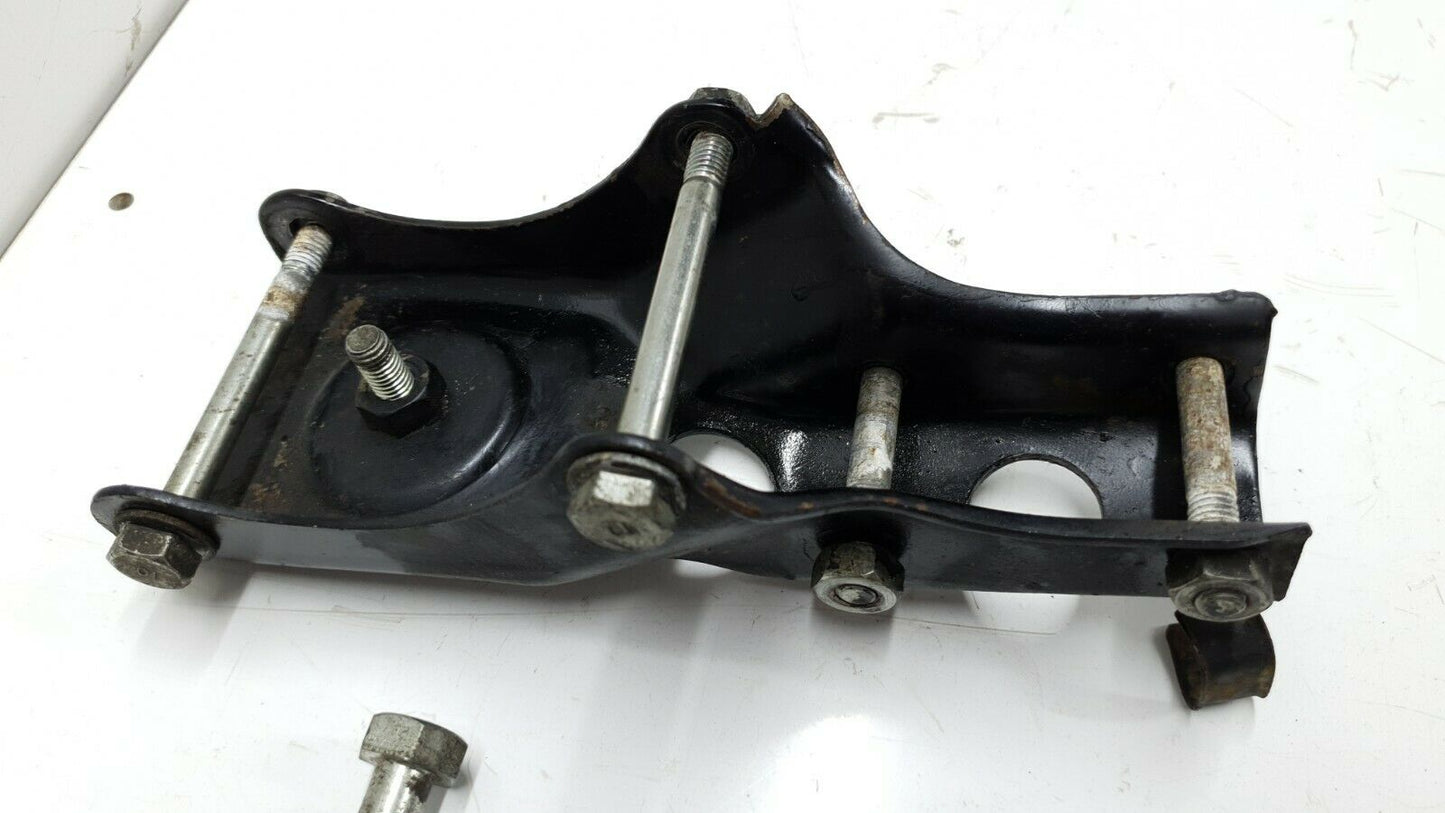 Supports moteur Honda 125 XLS 1980 Réf : 50531-437-000ZA Engine brackets