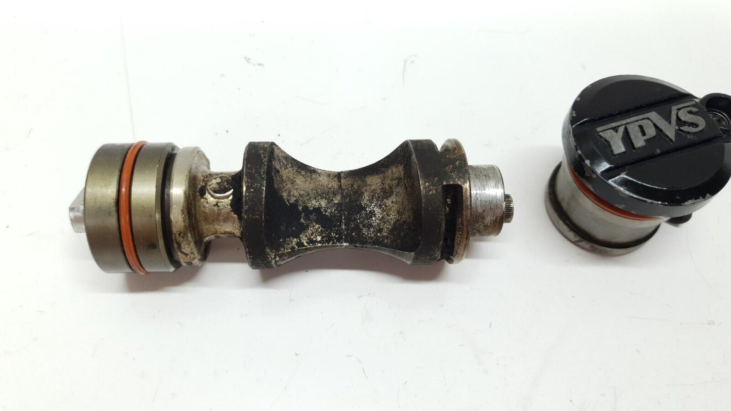 Valve Yamaha DT125LC 1987 n°9 Réf : 3NC-E131A-00-00