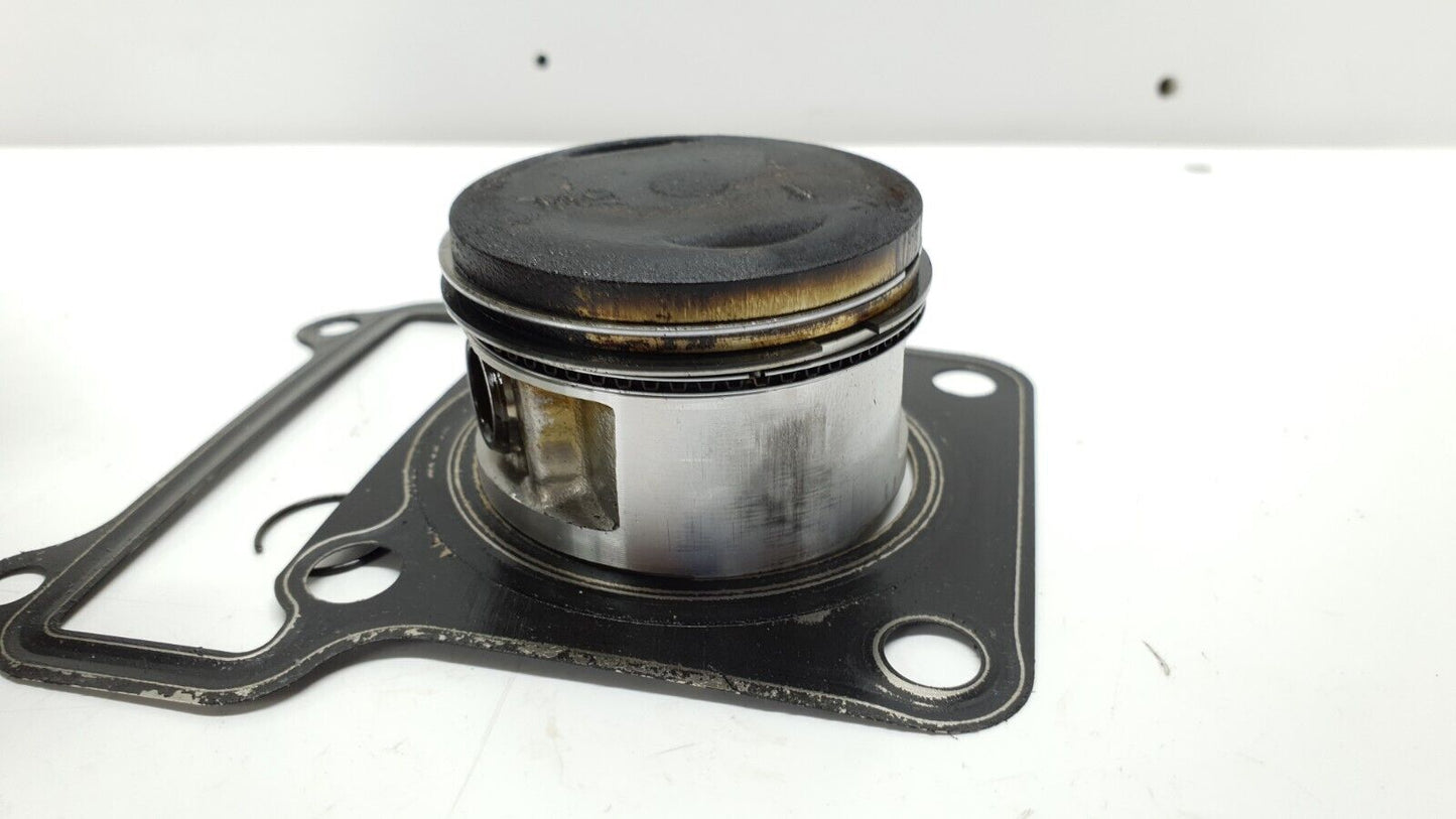 Cylindre & piston 54mm Yamaha YBR 125 2007 Réf : 5VL-E1310-00-00 Cylinder