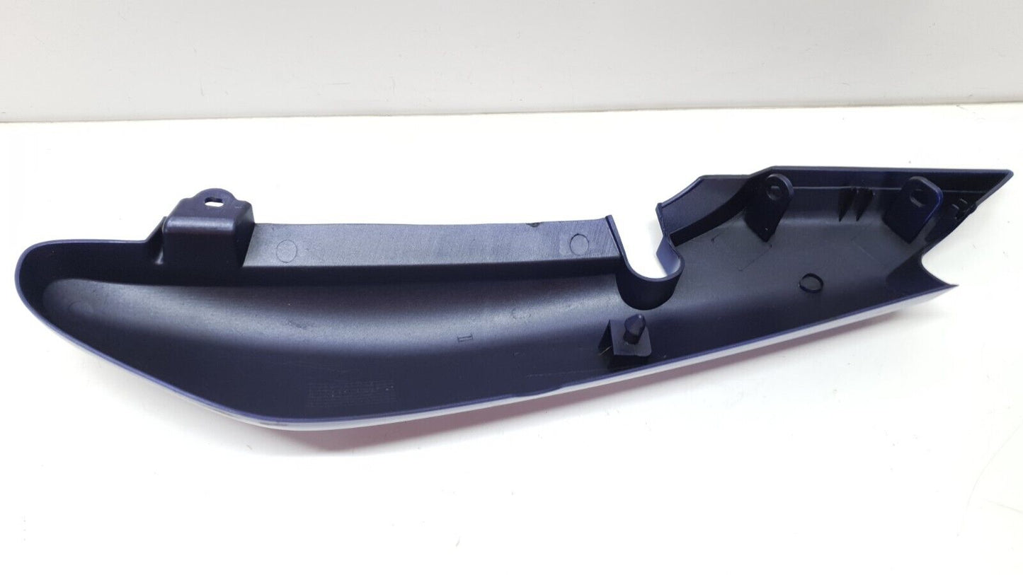 Carénage arrière droit Yamaha YBR 125 2009 Réf 5VL-F472K-00-P1 Rear right cover