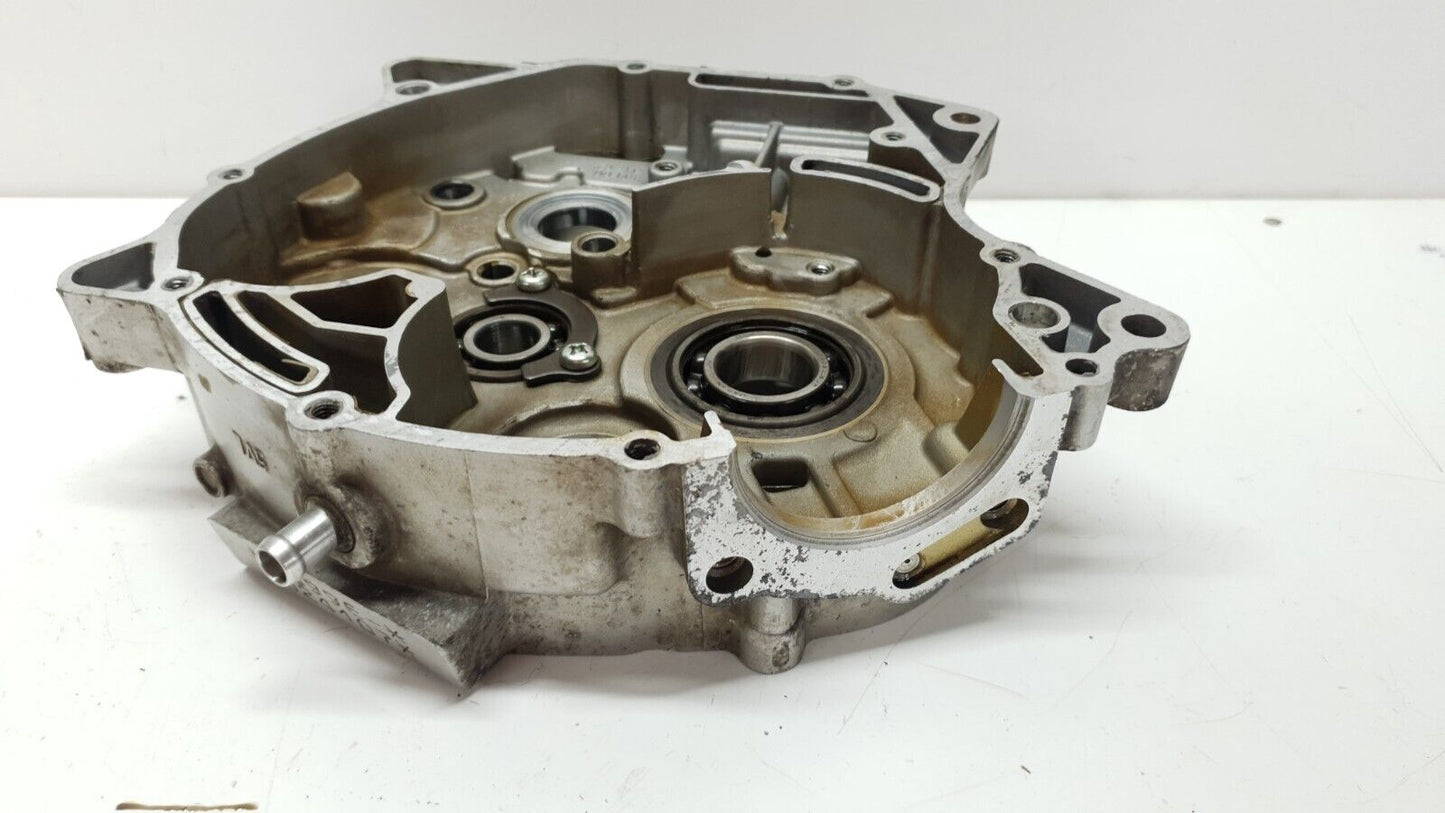 Carter moteur central droit Yamaha YBR 125 2009 Réf : 5VL-W1510-11 Right engine