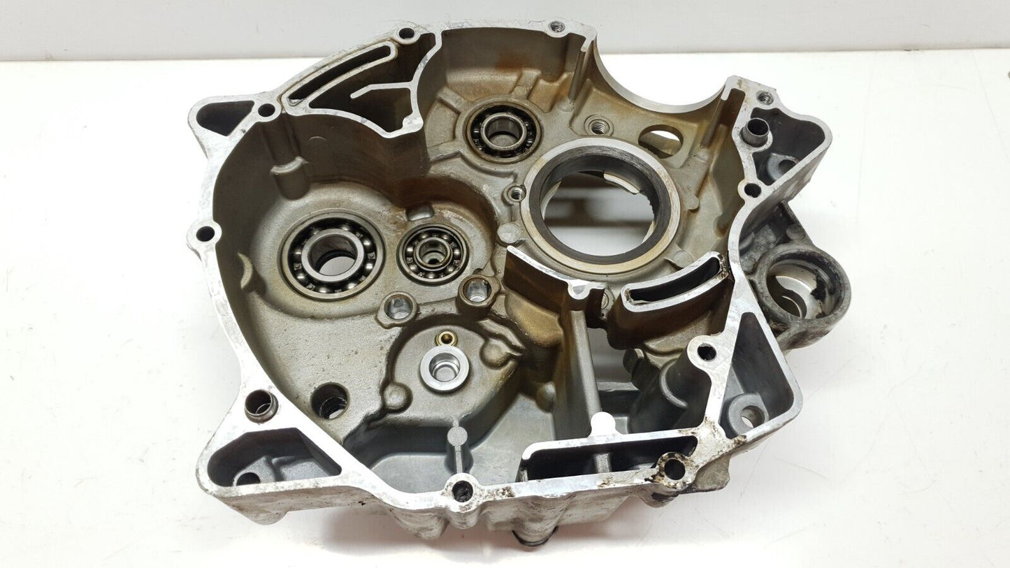 Carter moteur central gauche Yamaha YBR 125 2009 Réf : 5VL-W1510-11 Left engine